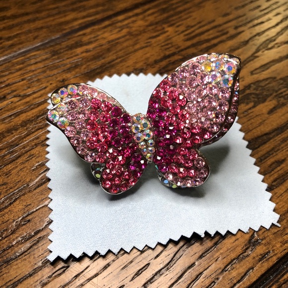 Large Swarovski Crystal Butterfly Ring 6+ - Picture 2 of 7